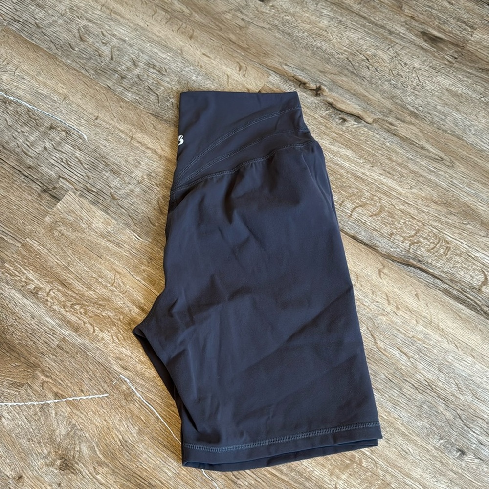 L Buffbunny shorts